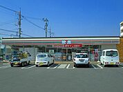 【コンビニエンスストア】セブンイレブン本庄町中4丁目店まで650ｍ