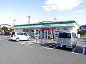 【コンビニエンスストア】ファミリーマート坪生店まで450ｍ