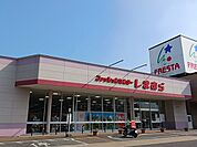 しまむら因島店まで800ｍ