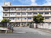 【中学校】福山市立大門中学校まで200ｍ