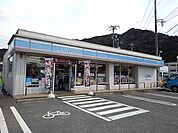 【コンビニエンスストア】ローソン御調町店まで700ｍ