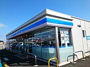 【コンビニエンスストア】ローソン寺尾町店まで550ｍ