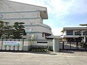 【小学校】丸亀市立飯山南小学校まで1400ｍ