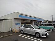 【コンビニエンスストア】ローソン高瀬町上高瀬店まで750ｍ