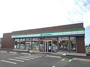 【コンビニエンスストア】ファミリーマート下妻下木戸店まで400ｍ