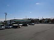 【コンビニエンスストア】ファミリーマート 長島町松ケ島店まで1560ｍ
