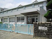 【小学校】佐山小学校まで900ｍ