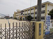 【小学校】鈴鹿市立愛宕小学校まで779ｍ