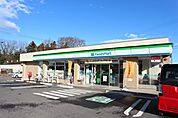 【コンビニエンスストア】ファミリーマート大安いしぐれ店まで1100ｍ