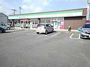 【コンビニエンスストア】ファミリーマートあさひ新町店まで420ｍ