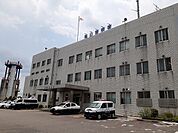【警察】亀山警察署まで2400ｍ