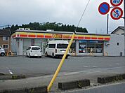 【コンビニエンスストア】デイリーヤマザキ原町本陣店まで900ｍ