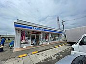 【コンビニエンスストア】ローソン角田バイパス店まで350ｍ