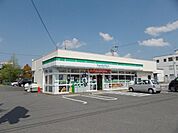【コンビニエンスストア】ファミリーマート甲賀駅前店まで2200ｍ