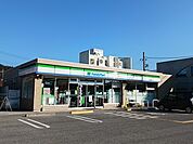 【コンビニエンスストア】ファミリーマート米原駅西店様まで180ｍ