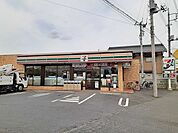【コンビニエンスストア】セブンイレブン守谷板戸井店まで910ｍ