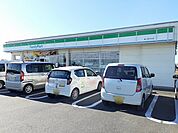 【コンビニエンスストア】ファミリーマート龍ヶ崎平台店まで1120ｍ