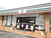 【コンビニエンスストア】セブンイレブン筑西二木成店まで550ｍ
