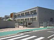 【小学校】ひじり学園まで350ｍ