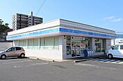 【コンビニエンスストア】ローソン 佐賀伊万里駅前店まで560ｍ