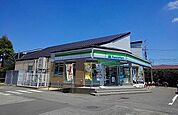 【コンビニエンスストア】ファミリーマート牛島東5丁目店まで1700ｍ