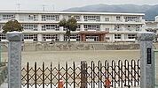 【小学校】高田小学校まで550ｍ