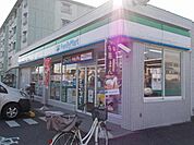 【コンビニエンスストア】ファミリーマート草津野村店まで119ｍ