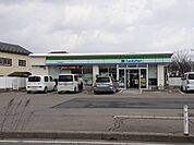 【コンビニエンスストア】ファミリーマート鶴岡城南店まで573ｍ