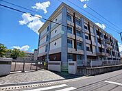 【小学校】鶴崎小学校まで1300ｍ