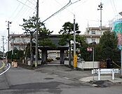 【小学校】燕東小学校まで700ｍ