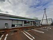 【コンビニエンスストア】ファミリーマート新津山谷南店まで350ｍ