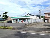 【コンビニエンスストア】ファミリーマートはとや姫城店まで900ｍ