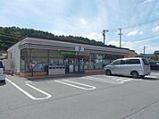 【コンビニエンスストア】セブンイレブン富士見町富士見店まで1100ｍ