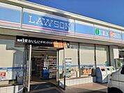 【コンビニエンスストア】ローソン西小二里店様まで400ｍ
