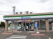 【コンビニエンスストア】ファミリーマート碧南六軒町店まで247ｍ