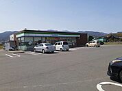 【コンビニエンスストア】ファミリーマート丹原徳能店様まで1300ｍ