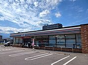 【コンビニエンスストア】セブンイレブン新居浜徳常町店まで407ｍ
