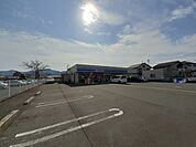 【コンビニエンスストア】ローソン高知鴨部三丁目店まで436ｍ