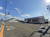 【コンビニエンスストア】ローソン 野市町西野店まで650ｍ