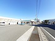 【コンビニエンスストア】ファミリーマート 後免駅前店まで500ｍ