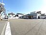 周辺：【コンビニエンスストア】ファミリーマート 高知伊勢崎町まで450ｍ