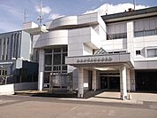 【市役所・区役所】鳥取市河原町総合支所まで750ｍ