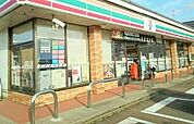 【コンビニエンスストア】セブンイレブン三条下須頃店まで110ｍ