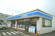【コンビニエンスストア】ローソン高松鶴市町店さんまで240ｍ
