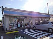 【コンビニエンスストア】ローソン坂出江町店まで800ｍ
