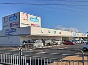 【ドラッグストア】ウェルシア上河端町店まで650ｍ