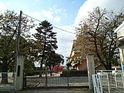 【小学校】市立藤岡第一小学校まで700ｍ