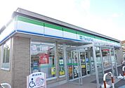【コンビニエンスストア】ファミリーマート湊鮫ノ口店まで200ｍ