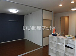 ファミーユハルナ 201 2階2DKのリビング/ダイニング