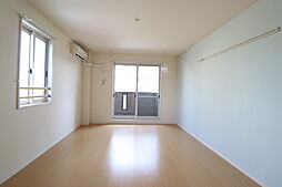 ラフィネおおたかの森 201 2階1Kのリビング/ダイニング